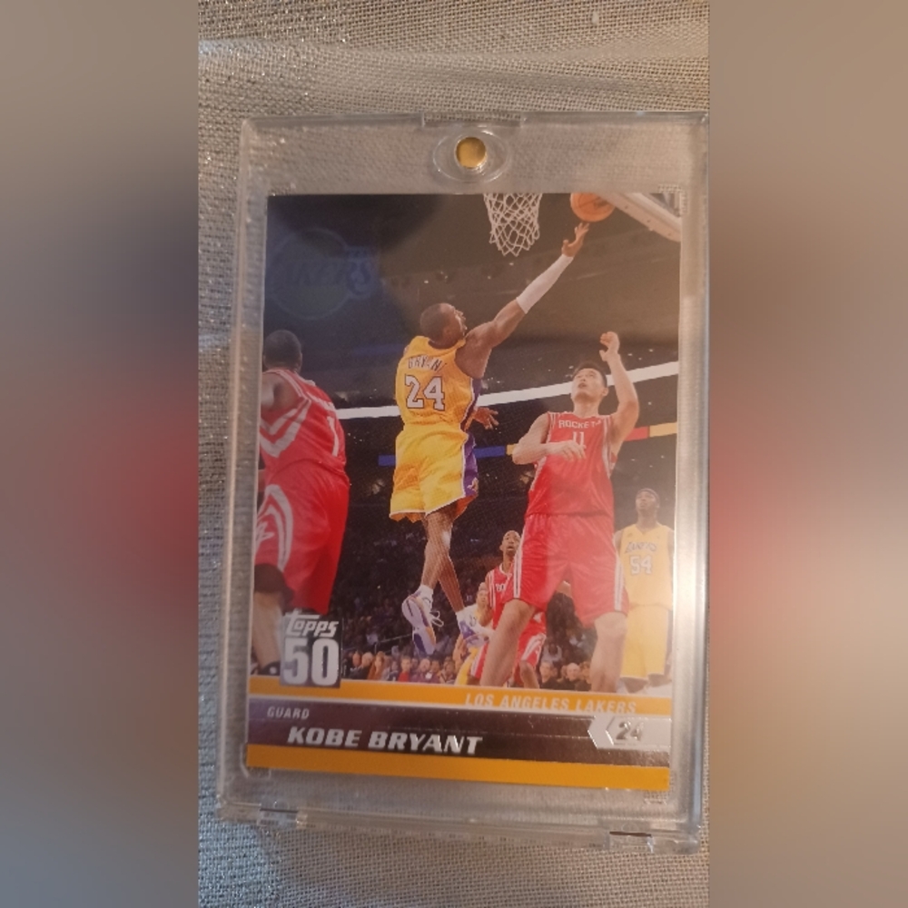 Topps 50th Anniversary Basketball Card - 2008 Kobe Bryant 22/50
